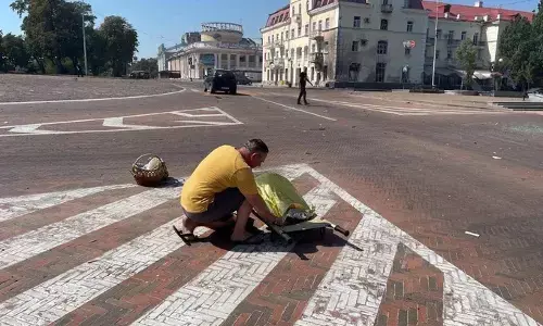 ಉಕ್ರೇನ್ ಐತಿಹಾಸಿಕ ನಗರದ ಮೇಲೆ ರಶ್ಯ ದಾಳಿ: 7 ಮಂದಿ ಮೃತ್ಯು