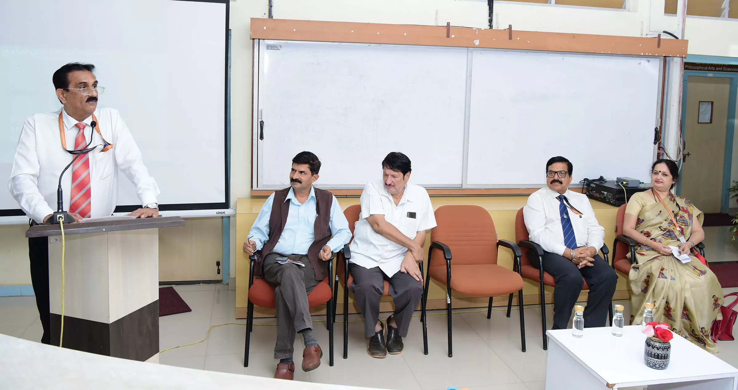 ಮಾನವನ ಮನಸ್ಸೇ ಯುದ್ಧಗಳಿಗೆ ಮೂಲ: ಪ್ರೊ.ಪ್ರಿಯಾಂಕರ್ ಉಪಾಧ್ಯಾಯ