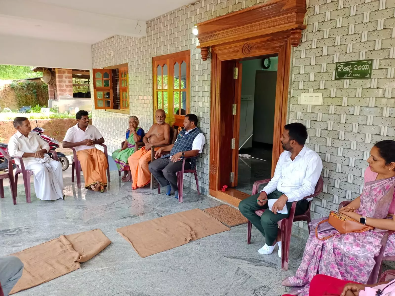 ಸೌಜನ್ಯಾ ಮನೆಗೆ ರಾಜ್ಯ ಮಕ್ಕಳ ಹಕ್ಕುಗಳ ರಕ್ಷಣಾ ಆಯೋಗದ ಅಧ್ಯಕ್ಷ ಭೇಟಿ