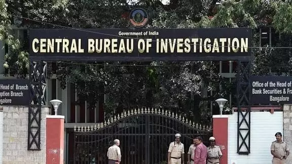 ಸಿಬಿಐ ತನಿಖೆ ನಡೆಸಿದ 6,800ಕ್ಕೂ ಹೆಚ್ಚಿನ ಭ್ರಷ್ಟಾಚಾರ ಪ್ರಕರಣಗಳು ವಿಚಾರಣೆಗಾಗಿ ಕಾಯುತ್ತಿವೆ: ಸಿವಿಸಿ ವರದಿ ಸಿಬಿಐ ತನಿಖೆ ನಡೆಸಿದ 6,800ಕ್ಕೂ ಹೆಚ್ಚಿನ ಭ್ರಷ್ಟಾಚಾರ ಪ್ರಕರಣಗಳು ವಿಚಾರಣೆಗಾಗಿ ಕಾಯುತ್ತಿವೆ: ಸಿವಿಸಿ ವರದಿ