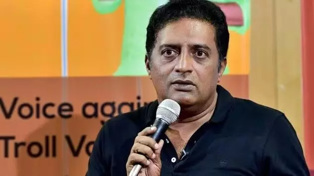 ʼಚಂದ್ರಯಾನದಿಂದ ಬಂದ ಮೊದಲ ದೃಶ್ಯʼ ಎಂದು ಹಂಚಿಕೊಂಡಿದ್ದ ಟ್ವೀಟ್ ವಿವಾದವಾದ ಬೆನ್ನಲ್ಲೇ ಸ್ಪಷ್ಟನೆ ನೀಡಿದ ನಟ ʼಚಂದ್ರಯಾನದಿಂದ ಬಂದ ಮೊದಲ ದೃಶ್ಯʼ ಎಂದು ಹಂಚಿಕೊಂಡಿದ್ದ ಟ್ವೀಟ್ ವಿವಾದವಾದ ಬೆನ್ನಲ್ಲೇ ಸ್ಪಷ್ಟನೆ ನೀಡಿದ ನಟ