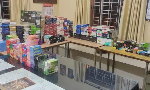 ಮಂಗಳೂರು: ಇ-ಸಿಗರೇಟ್ ಮಾರಾಟ ಮಾಡುತ್ತಿದ್ದ ಅಂಗಡಿಗಳಿಗೆ ದಾಳಿ; ನಾಲ್ಕು ಮಂದಿ ಸೆರೆ