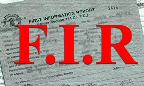 ಕ್ಯಾಬ್‍ನಲ್ಲಿ ಹೋಗುತ್ತಿದ್ದ ಯುವಕ-ಯವತಿಯನ್ನು ಅಡ್ಡಗಟ್ಟಿ ಹಲ್ಲೆ: ಪ್ರಕರಣ ದಾಖಲು