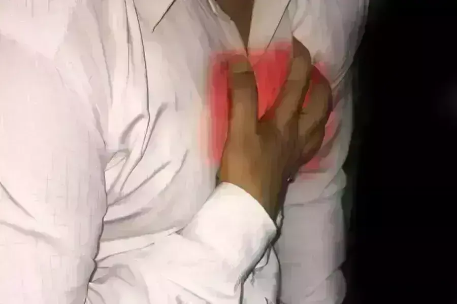 ಹೃದಯಾಘಾತ; ಆಟೋ ಚಾಲಕ ಮೃತ್ಯು