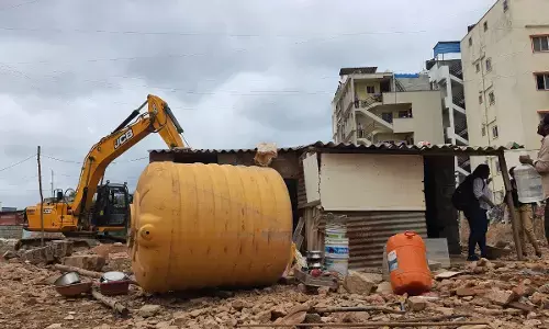ಕೋಲಾರ | ಒತ್ತುವರಿ ತೆರವು ಕಾರ್ಯಾಚರಣೆ; ಒಂದೇ ದಿನದಲ್ಲಿ 120 ಎಕರೆ ಅರಣ್ಯ ಭೂಮಿ ಸರಕಾರಕ್ಕೆ ವಾಪಸ್​!