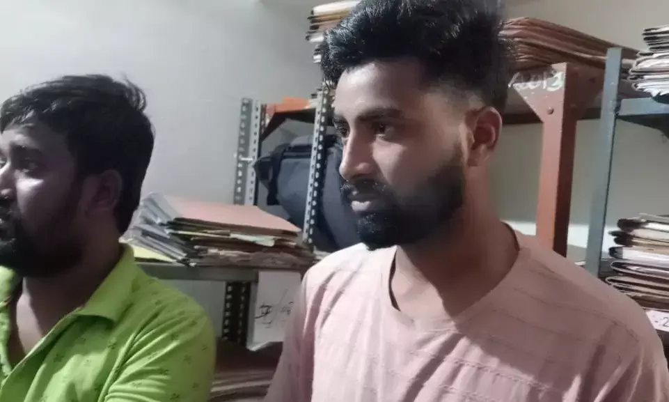 ಹೊಳೆಹೊನ್ನೂರಿನಲ್ಲಿ ಗಾಂಧೀಜಿ ಪ್ರತಿಮೆ ಧ್ವಂಸ ಪ್ರಕರಣ: ಇಬ್ಬರು ಆರೋಪಿಗಳ ಬಂಧನ