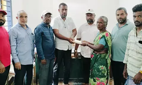 ಮೃತ ಮುತಾಮಲ್ ವೀರಸ್ವಾಮಿ ಕುಟುಂಬಕ್ಕೆ ಮಂಗಳೂರು ಸೀ ಫುಡ್ ಬಯರ್ಸ್ ಅಸೋಸಿಯೇಷನ್ ವತಿಯಿಂದ ಧನ ಸಹಾಯ