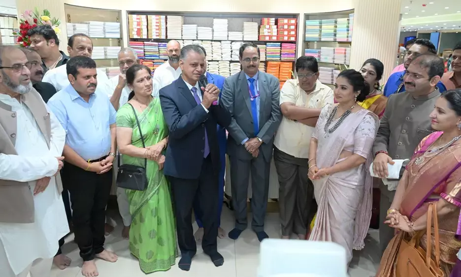ಉಡುಪಿ: ಜಯಲಕ್ಷ್ಮೀ ಸಿಲ್ಕ್ಸ್‌ನ ನೂತನ ಮಳಿಗೆ ಉದ್ಘಾಟನೆ