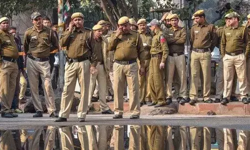 ರಾಜಕೀಯ ಪೋಸ್ಟ್‌, ರೀಲ್ಸ್‌ಗಳಿಗೆ ನಿಷೇಧ: ದಿಲ್ಲಿ ಪೊಲೀಸರಿಗೆ ಸಾಮಾಜಿಕ ಜಾಲತಾಣ ಬಳಕೆಗೆ ಮಾರ್ಗಸೂಚಿ