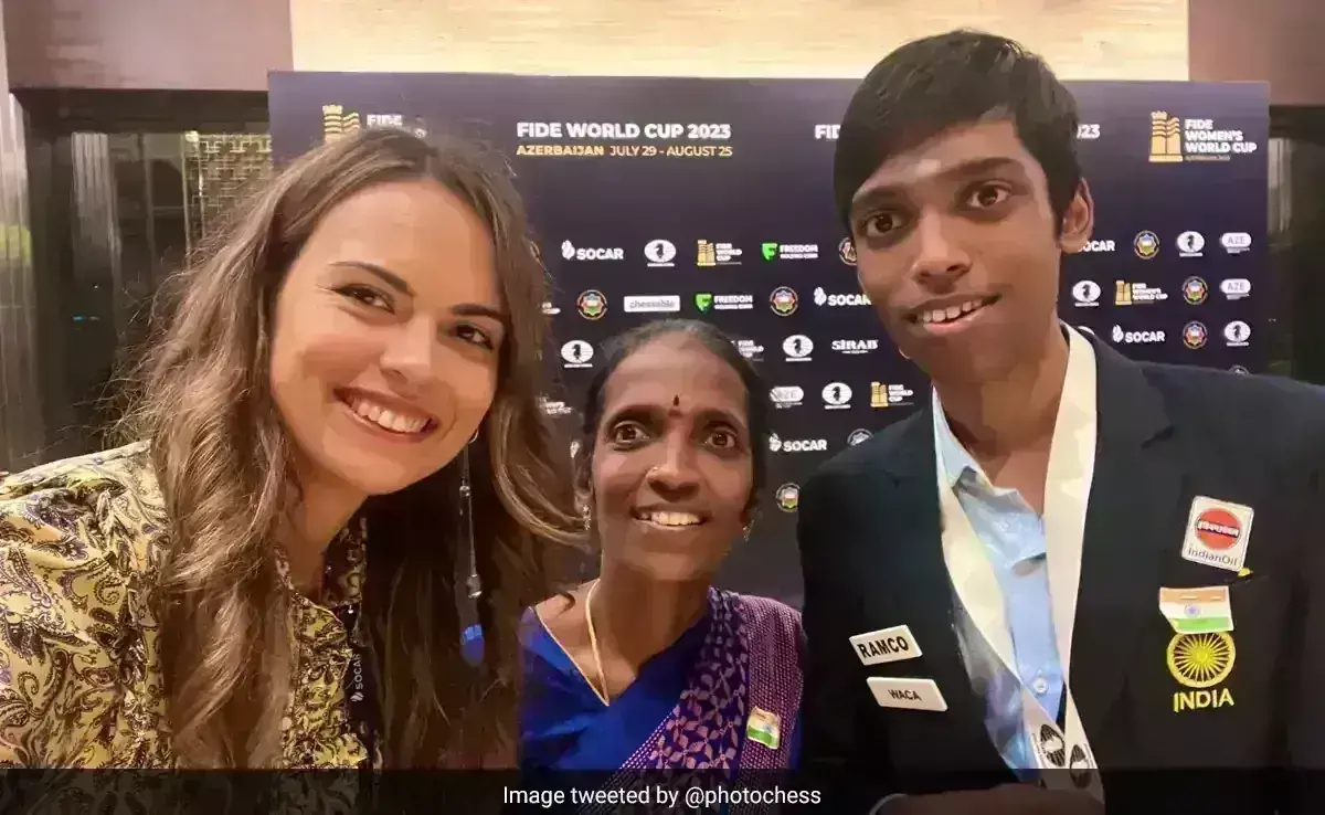 ಪ್ರಜ್ಞಾನಂದ ತಾಯಿಯೊಂದಿಗಿದ್ದ ಫೋಟೊ ವೈರಲ್, ಟ್ವಿಟರ್ ನಲ್ಲಿ 3.9 ಮಿಲಿಯನ್ ಜನರಿಂದ ವೀಕ್ಷಣೆ ಪ್ರಜ್ಞಾನಂದ ತಾಯಿಯೊಂದಿಗಿದ್ದ ಫೋಟೊ ವೈರಲ್, ಟ್ವಿಟರ್ ನಲ್ಲಿ 3.9 ಮಿಲಿಯನ್ ಜನರಿಂದ ವೀಕ್ಷಣೆ