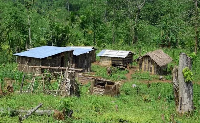 ಅಸ್ಸಾಂ: ಒಂದೇ ಒಂದು ಕುಟುಂಬ ವಾಸಿಸುತ್ತಿರುವ ಗ್ರಾಮಕ್ಕೆ ಹೊರ ಜಗತ್ತಿನ ಸಂಪರ್ಕವೂ ಕಡಿತ!