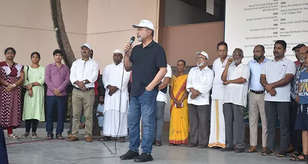 ಸ್ವಚ್ಛ ಕಡಲ ತೀರ- ಹಸಿರು ಕೋಡಿ-23ನೇ ಅಭಿಯಾನ: ಚಂದ್ರಯಾನ-3ರ ಯಶಸ್ಸಿಗೆ ಗೌರವಾರ್ಪಣೆ ಸ್ವಚ್ಛ ಕಡಲ ತೀರ- ಹಸಿರು ಕೋಡಿ-23ನೇ ಅಭಿಯಾನ: ಚಂದ್ರಯಾನ-3ರ ಯಶಸ್ಸಿಗೆ ಗೌರವಾರ್ಪಣೆ