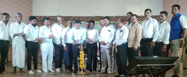 ಉಳ್ಳಾಲ ತಾಲೂಕು ಕಾರ್ಯನಿರತ ಪತ್ರಕರ್ತರ ಸಂಘ ಉದ್ಘಾಟನೆ ಉಳ್ಳಾಲ ತಾಲೂಕು ಕಾರ್ಯನಿರತ ಪತ್ರಕರ್ತರ ಸಂಘ ಉದ್ಘಾಟನೆ