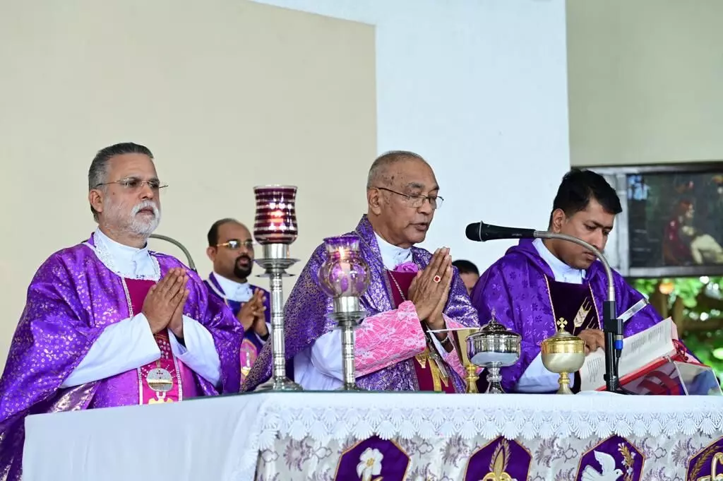 ಫಾದರ್ ಬ್ಯಾಪ್ಟಿಸ್ಟ್ ಮಿನೇಜಸ್ಗೆ ಅಂತಿಮ ನಮನ ಫಾದರ್ ಬ್ಯಾಪ್ಟಿಸ್ಟ್ ಮಿನೇಜಸ್ಗೆ ಅಂತಿಮ ನಮನ