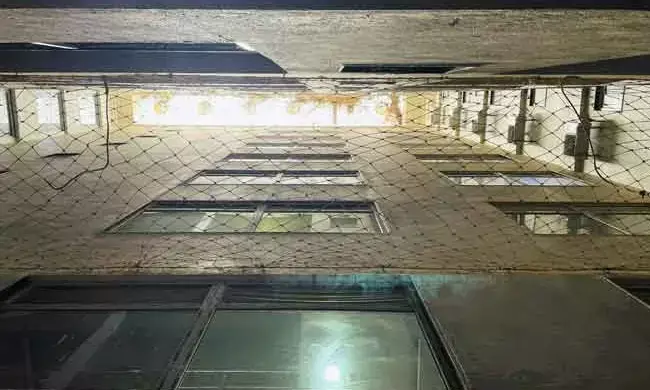 ವಿದ್ಯಾರ್ಥಿ ನಿಲಯಗಳಲ್ಲಿ ಆತ್ಮಹತ್ಯೆ ತಡೆಯಲು ಸ್ಪ್ರಿಂಗ್ ಫ್ಯಾನ್ ಬಳಿಕ ಈಗ ಬಾಲ್ಕನಿಗಳಲ್ಲಿ ಬಲೆಗಳ ಅಳವಡಿಕೆ