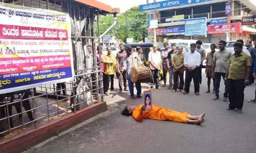 ಸೌಜನ್ಯ ಪ್ರಕರಣದ ಆರೋಪಿಗಳ ಪತ್ತೆಗೆ ಕೊರಗಜ್ಜನಿಗೆ ಉರುಳು ಸೇವೆ