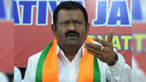 ಬಿಜೆಪಿಯಲ್ಲಿ ಭಿನ್ನಾಭಿಪ್ರಾಯ ಇರುವುದು ನಿಜ: ಶಂಕರ್ ಪಾಟೀಲ್ ಮುನೇನಕೊಪ್ಪ ಬಿಜೆಪಿಯಲ್ಲಿ ಭಿನ್ನಾಭಿಪ್ರಾಯ ಇರುವುದು ನಿಜ: ಶಂಕರ್ ಪಾಟೀಲ್ ಮುನೇನಕೊಪ್ಪ