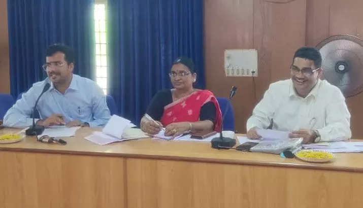 ಶೇ.14-17ರಷ್ಟು ಮಳೆ ಕೊರತೆ: ಕೃಷಿ ಕಾರ್ಯಕ್ಕೆ ಹಿನ್ನಡೆ ಶೇ.14-17ರಷ್ಟು ಮಳೆ ಕೊರತೆ: ಕೃಷಿ ಕಾರ್ಯಕ್ಕೆ ಹಿನ್ನಡೆ