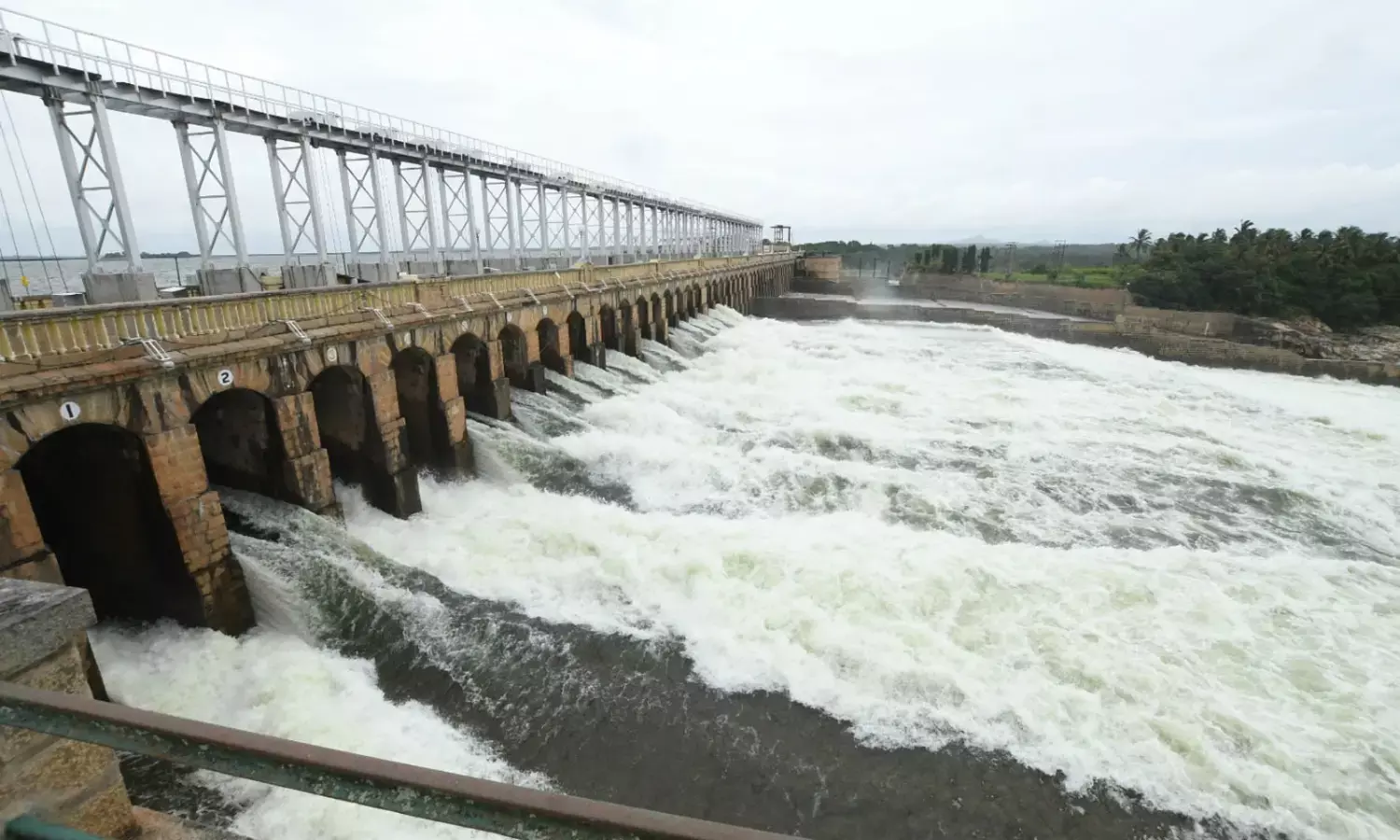 ತಮಿಳುನಾಡಿಗೆ 5 ಸಾವಿರ ಕ್ಯೂಸೆಕ್ ನೀರು ಹರಿಸುವಂತೆ ಕರ್ನಾಟಕಕ್ಕೆ ನಿರ್ದೇಶ