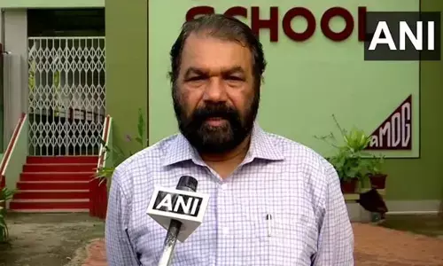 ತರಗತಿಯಲ್ಲಿ ದೌರ್ಜನ್ಯಕ್ಕೊಳಗಾದ ಬಾಲಕನನ್ನು ದತ್ತು ಪಡೆಯಲು ಸಿದ್ಧ ಎಂದ ಕೇರಳ ಸರ್ಕಾರ