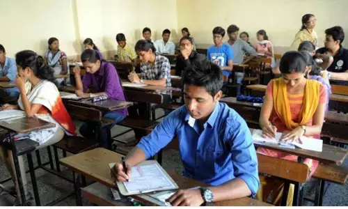 ಆತ್ಮಹತ್ಯೆಗೆ ಶರಣಾಗುತ್ತಿರುವ ಸ್ಪರ್ಧಾತ್ಮಕ ಪರೀಕ್ಷೆಯ ಆಕಾಂಕ್ಷಿಗಳು; ಮುಂದಿನ 2 ತಿಂಗಳು ಪರೀಕ್ಷೆ ನಡೆಸದಂತೆ ತರಬೇತು ಕೇಂದ್ರಗಳಿಗೆ ಸೂಚನೆ