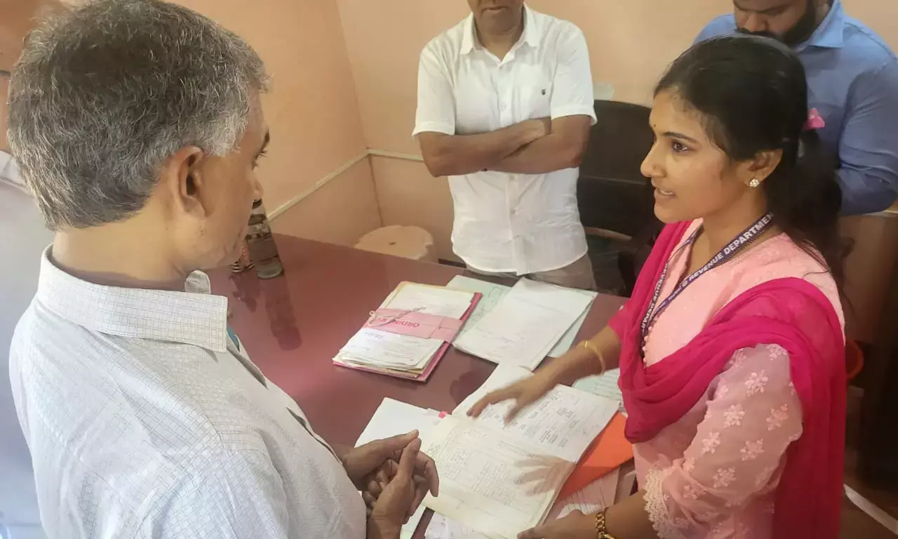 ಸೋಮೇಶ್ವರ ಪುರಸಭೆಗೆ ದಿಢೀರ್ ಭೇಟಿ ನೀಡಿದ ಕಂದಾಯ ಸಚಿವ ಕೃಷ್ಣಬೈರೇಗೌಡ