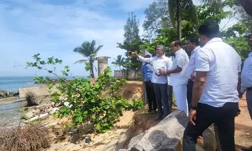 ಬಟ್ಟಂಪಾಡಿ ಕಡಲ್ಕೊರೆತ ಪ್ರದೇಶ ಪರಿಶೀಲಿಸಿದ ಸಚಿವ ಕೃಷ್ಣ ಬೈರೇಗೌಡ