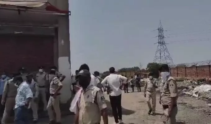 ಕಾರ್ಖಾನೆಯಲ್ಲಿ ವಿಷಾನಿಲ ಸೋರಿಕೆ; ಮೂವರು ಸಹೋದರರು ಸೇರಿದಂತೆ ಐವರು ಕಾರ್ಮಿಕರು ಮೃತ್ಯು