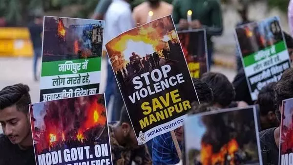 ಮಣಿಪುರ ಹಿಂಸಾಚಾರ : 27 ಎಫ್ಐಆರ್ಗಳಲ್ಲಿ ಮಹಿಳಾ ದೌರ್ಜನ್ಯ ಪ್ರಕರಣಗಳು 19 ! ಮಣಿಪುರ ಹಿಂಸಾಚಾರ : 27 ಎಫ್ಐಆರ್ಗಳಲ್ಲಿ ಮಹಿಳಾ ದೌರ್ಜನ್ಯ ಪ್ರಕರಣಗಳು 19 !