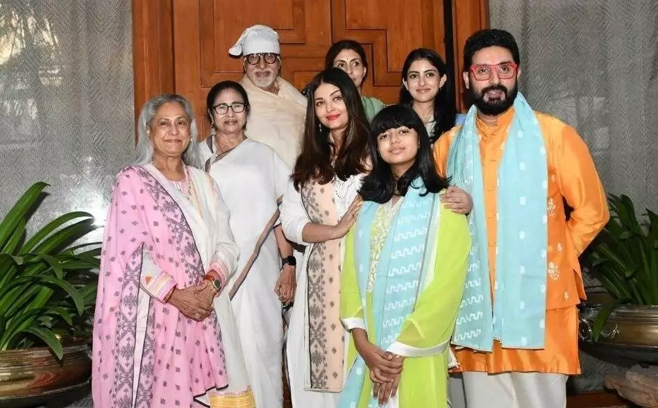 “ಅಮಿತಾಬ್ ಬಚ್ಚನ್ ನಮ್ಮ ಭಾರತ ರತ್ನ”: ಬಚ್ಚನ್ ಕುಟುಂಬ ಭೇಟಿಯಾದ ಮಮತಾ ಬ್ಯಾನರ್ಜಿ “ಅಮಿತಾಬ್ ಬಚ್ಚನ್ ನಮ್ಮ ಭಾರತ ರತ್ನ”: ಬಚ್ಚನ್ ಕುಟುಂಬ ಭೇಟಿಯಾದ ಮಮತಾ ಬ್ಯಾನರ್ಜಿ