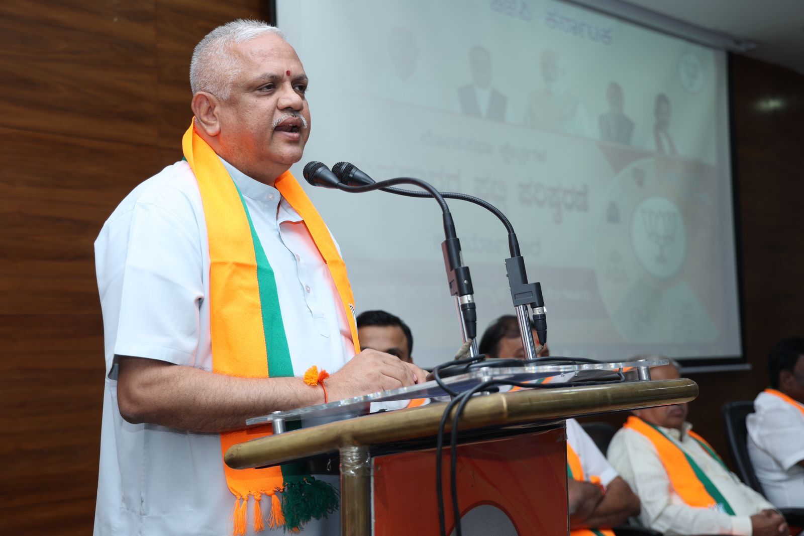 ಬಿ.ಎಲ್. ಸಂತೋಷ್ ನೇತೃತ್ವದ ಸಭೆಗೆ ಬಿಜೆಪಿ ಪ್ರಮುಖ ನಾಯಕರೇ ಗೈರು..!