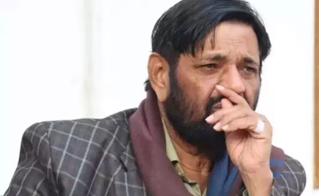 ಕೇಂದ್ರ ಸಚಿವ ಕೌಶಲ್ ಕಿಶೋರ್ ಅವರ ಉತ್ತರ ಪ್ರದೇಶ ನಿವಾಸದಲ್ಲಿ ಯುವಕನ ಗುಂಡಿಕ್ಕಿ ಹತ್ಯೆ ಕೇಂದ್ರ ಸಚಿವ ಕೌಶಲ್ ಕಿಶೋರ್ ಅವರ ಉತ್ತರ ಪ್ರದೇಶ ನಿವಾಸದಲ್ಲಿ ಯುವಕನ ಗುಂಡಿಕ್ಕಿ ಹತ್ಯೆ