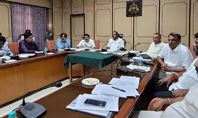 ದ.ಕ. ಜಿಲ್ಲೆಯ ಸಮಗ್ರ ಅಭಿವೃದ್ಧಿಗಾಗಿ ಸ್ಪೀಕರ್ ಯು.ಟಿ. ಖಾದರ್, ಸಚಿವರು, ಅಧಿಕಾರಿಗಳ ಸಭೆ