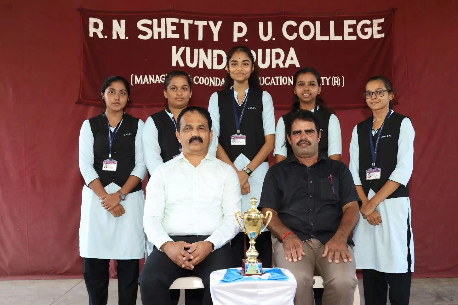 ಕುಂದಾಪುರ: ಟೇಬಲ್ಟೆನಿಸ್ನಲ್ಲಿ ರಾಜ್ಯಮಟ್ಟಕ್ಕೆ ಆಯ್ಕೆ ಕುಂದಾಪುರ: ಟೇಬಲ್ಟೆನಿಸ್ನಲ್ಲಿ ರಾಜ್ಯಮಟ್ಟಕ್ಕೆ ಆಯ್ಕೆ