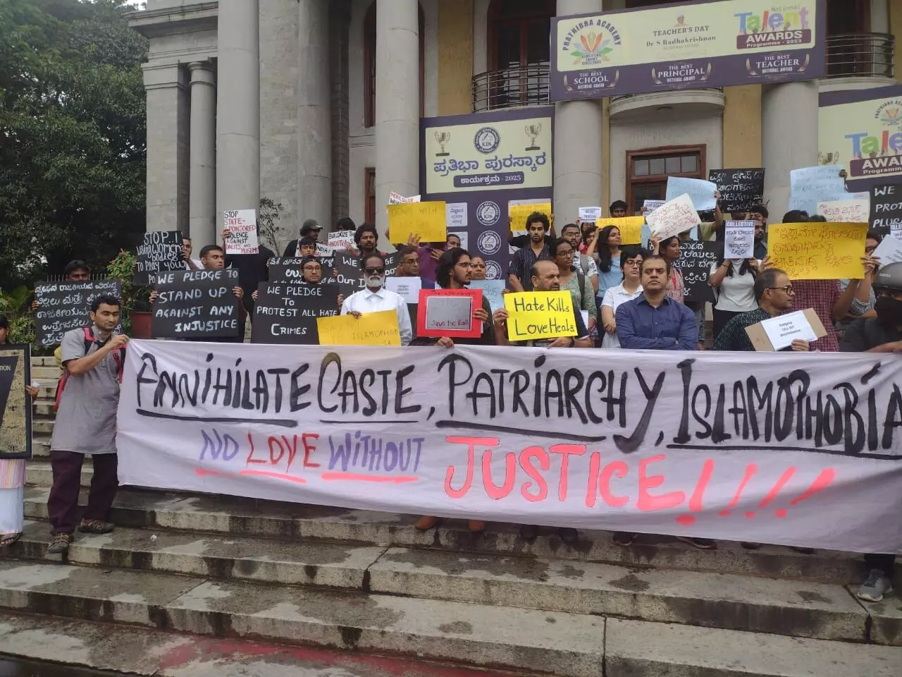 ಸರಕಾರಗಳು ಜಾತೀಯತೆ, ಇಸ್ಲಾಮೋಫೋಬಿಯಾ ಪ್ರೋತ್ಸಾಹಿಸುತ್ತಿವೆ: ವಿನಯ್ಶ್ರೀನಿವಾಸ್ ಸರಕಾರಗಳು ಜಾತೀಯತೆ, ಇಸ್ಲಾಮೋಫೋಬಿಯಾ ಪ್ರೋತ್ಸಾಹಿಸುತ್ತಿವೆ: ವಿನಯ್ಶ್ರೀನಿವಾಸ್