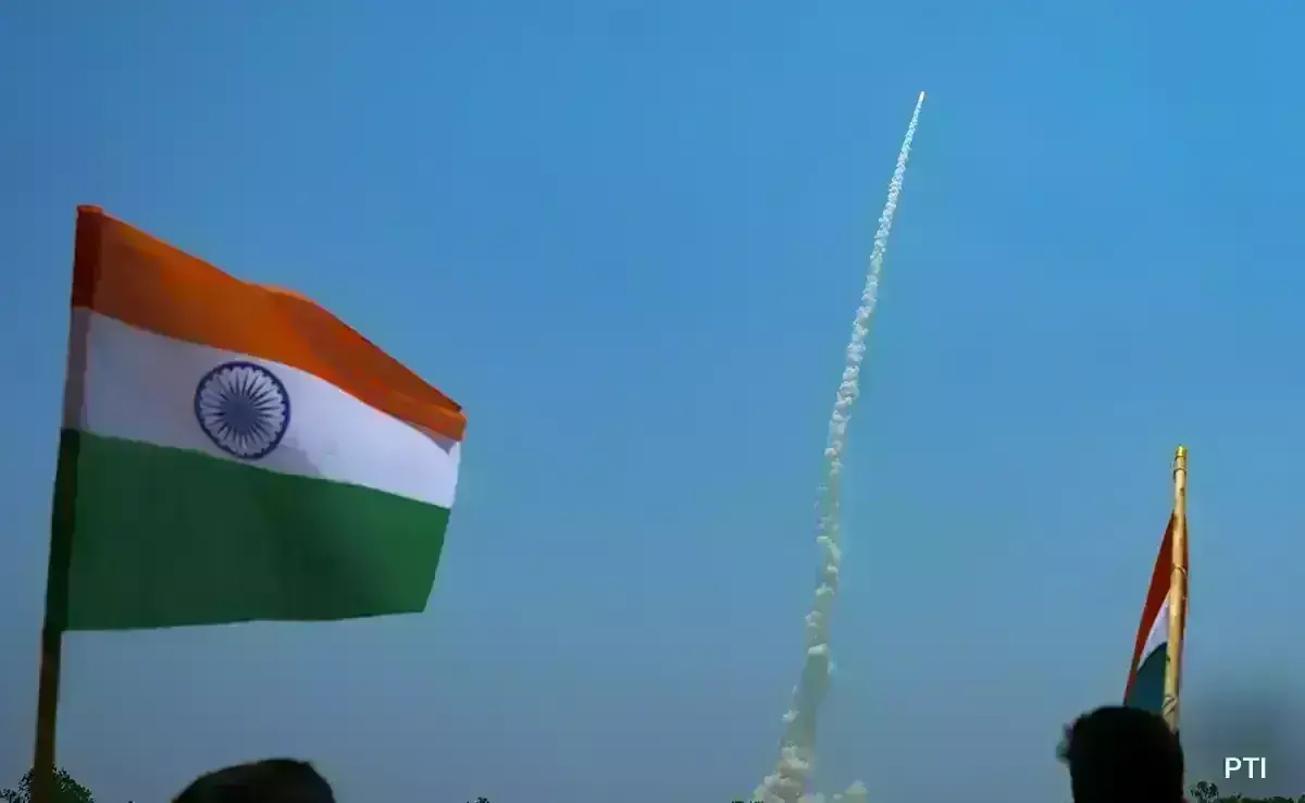 ಭಾರತದ ಮೊದಲ ಸೌರ ಬಾಹ್ಯಾಕಾಶ ಉಪಗ್ರಹದ ಯಶಸ್ವಿ ಉಡಾವಣೆ: ಸಹ ವಿಜ್ಞಾನಿಗಳು, ಭಾರತಕ್ಕೆ ಅಭಿನಂದನೆ ತಿಳಿಸಿದ ಇಸ್ರೋ