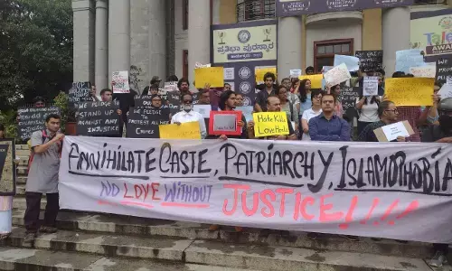 ಸರಕಾರಗಳು ಜಾತೀಯತೆ, ಇಸ್ಲಾಮೋಫೋಬಿಯಾ ಪ್ರೋತ್ಸಾಹಿಸುತ್ತಿವೆ: ವಿನಯ್‍ಶ್ರೀನಿವಾಸ್