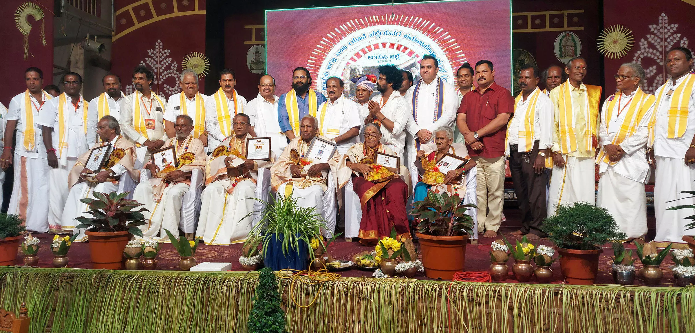 ದೈವರಾಧನೆ ಜೊತೆಗೆ ಶಿಕ್ಷಣಕ್ಕೆ ಆದ್ಯತೆ ಅಗತ್ಯ: ರಿಷಬ್ ಶೆಟ್ಟಿ