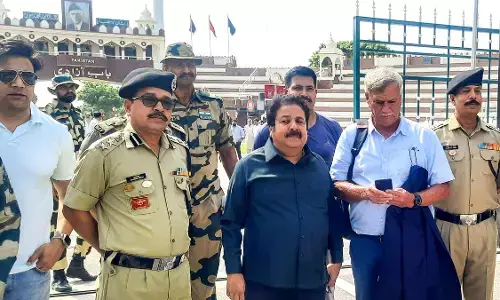 “ಇದು ಕ್ರಿಕೆಟ್ ಅಂಗಳದ ಸೌಹಾರ್ದ ಭೇಟಿ, ಇದರೊಂದಿಗೆ ರಾಜಕೀಯವನ್ನು ಬೆರೆಸಬಾರದು”