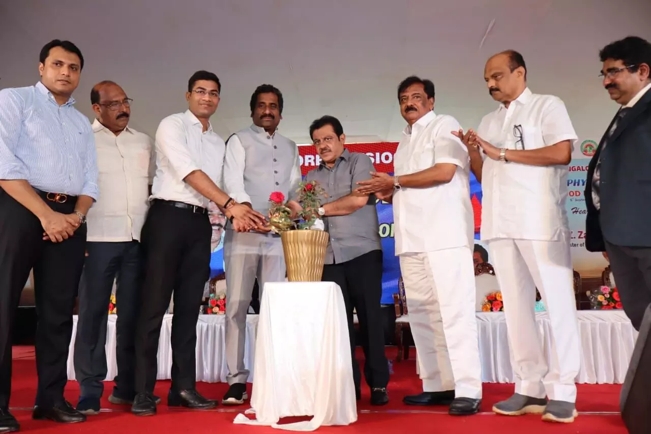 ಶಿಕ್ಷಣದಿಂದ ಮಾತ್ರ ಪ್ರಗತಿ ಸಾಧ್ಯ: ಸಚಿವ ಝಮೀರ್ ಅಹ್ಮದ್‌ ಖಾನ್‌