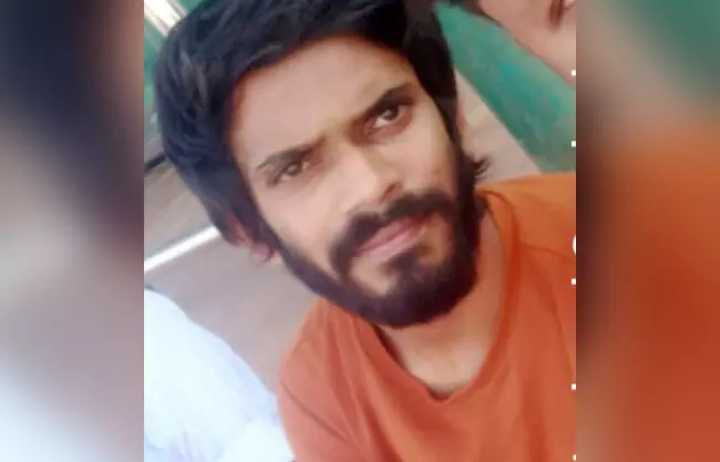 ಉಳ್ಳಾಲ: ಯುವಕ ಆತ್ಮಹತ್ಯೆ ಉಳ್ಳಾಲ: ಯುವಕ ಆತ್ಮಹತ್ಯೆ