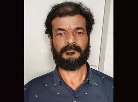 ಮಂಗಳೂರು: 14 ವರ್ಷಗಳಿಂದ ತಲೆಮರೆಸಿಕೊಂಡಿದ್ದ ಆರೋಪಿ ಸೆರೆ ಮಂಗಳೂರು: 14 ವರ್ಷಗಳಿಂದ ತಲೆಮರೆಸಿಕೊಂಡಿದ್ದ ಆರೋಪಿ ಸೆರೆ