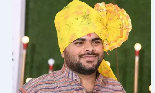 ಲಾರಿ ಚಾಲಕರಿಂದ ಹಣಕ್ಕೆ ಬೇಡಿಕೆ ಆರೋಪ: ಬಿಜೆಪಿ ನಾಯಕ ಮಣಿಕಂಠ ರಾಠೋಡ್ ವಿರುದ್ಧ ಪ್ರಕರಣ ದಾಖಲು