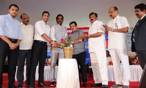 ಶಿಕ್ಷಣದಿಂದ ಮಾತ್ರ ಪ್ರಗತಿ ಸಾಧ್ಯ: ಸಚಿವ ಝಮೀರ್ ಅಹ್ಮದ್‌ ಖಾನ್‌