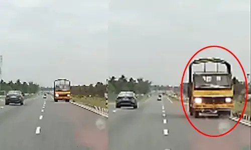 ಬೆಂಗಳೂರು– ಮೈಸೂರು ಹೆದ್ದಾರಿಯಲ್ಲಿ ವಿರುದ್ಧ ದಿಕ್ಕಿನಲ್ಲಿ ಬಂದ ಲಾರಿ: ಚಾಲಕನ ವಿರುದ್ಧ ಪ್ರಕರಣ ದಾಖಲು