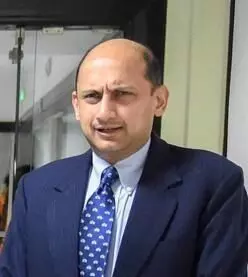 2018ರಲ್ಲಿ ಸರಕಾರಕ್ಕೆ 2-3 ಲ.ಕೋ.ರೂ.ವರ್ಗಾವಣೆಗೆ ಆರ್ಬಿಐ ನಿರಾಕರಿಸಿತ್ತು : ವಿರಳ ಆಚಾರ್ಯ 2018ರಲ್ಲಿ ಸರಕಾರಕ್ಕೆ 2-3 ಲ.ಕೋ.ರೂ.ವರ್ಗಾವಣೆಗೆ ಆರ್ಬಿಐ ನಿರಾಕರಿಸಿತ್ತು : ವಿರಳ ಆಚಾರ್ಯ