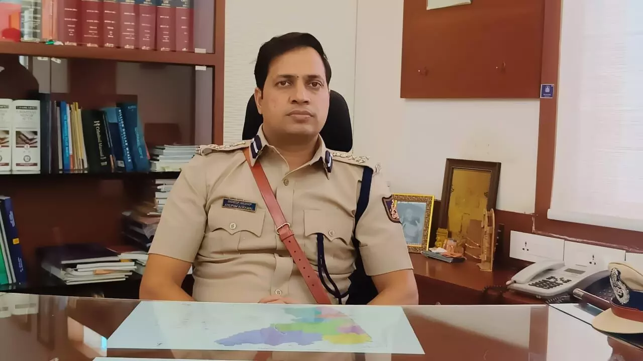 ನಶೆ ಮುಕ್ತ ಮಂಗಳೂರು ಕನಸು ನನಸಾಗಿಸಲು ಆದ್ಯತೆ: ಅನುಪಮ್ ಅಗರ್ವಾಲ್ ನಶೆ ಮುಕ್ತ ಮಂಗಳೂರು ಕನಸು ನನಸಾಗಿಸಲು ಆದ್ಯತೆ: ಅನುಪಮ್ ಅಗರ್ವಾಲ್