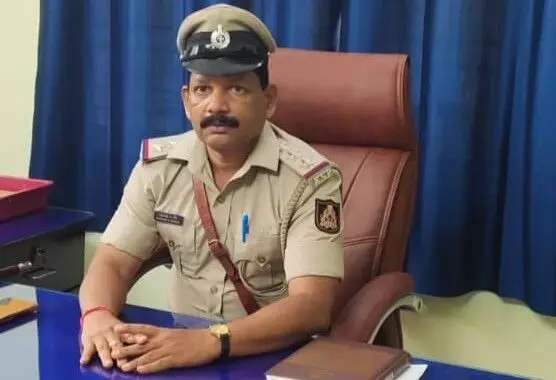 ಕುಂದಾಪುರ ವೃತ್ತ ನಿರೀಕ್ಷಕರಾಗಿ ಜಯರಾಮ್ ಡಿ. ಗೌಡ ಅಧಿಕಾರ ಸ್ವೀಕಾರ ಕುಂದಾಪುರ ವೃತ್ತ ನಿರೀಕ್ಷಕರಾಗಿ ಜಯರಾಮ್ ಡಿ. ಗೌಡ ಅಧಿಕಾರ ಸ್ವೀಕಾರ