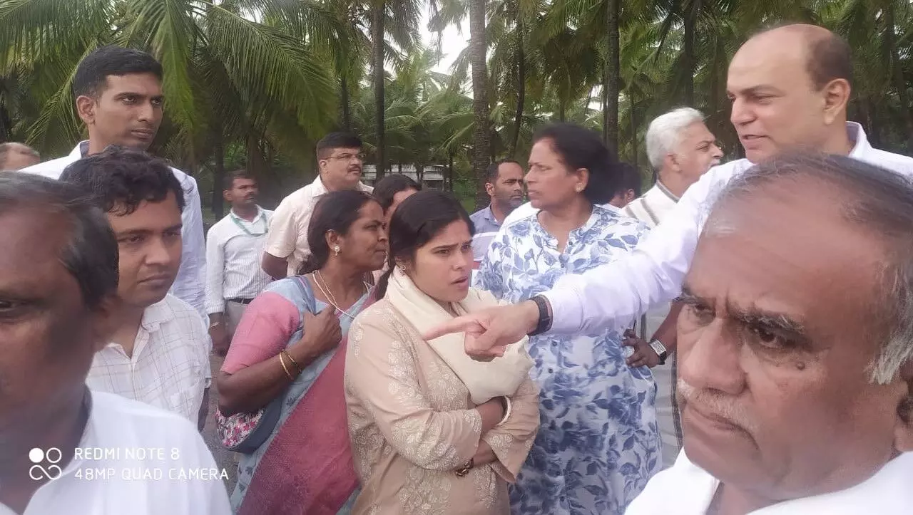 ಭರವಸೆ ಸಮಿತಿ ವತಿಯಿಂದ ಯುಜಿಡಿ, ಬಟ್ಟಪ್ಪಾಡಿ ಕಡಲ್ಕೊರೆತ ಪ್ರದೇಶಗಳ ಪರಿಶೀಲನೆ ಭರವಸೆ ಸಮಿತಿ ವತಿಯಿಂದ ಯುಜಿಡಿ, ಬಟ್ಟಪ್ಪಾಡಿ ಕಡಲ್ಕೊರೆತ ಪ್ರದೇಶಗಳ ಪರಿಶೀಲನೆ