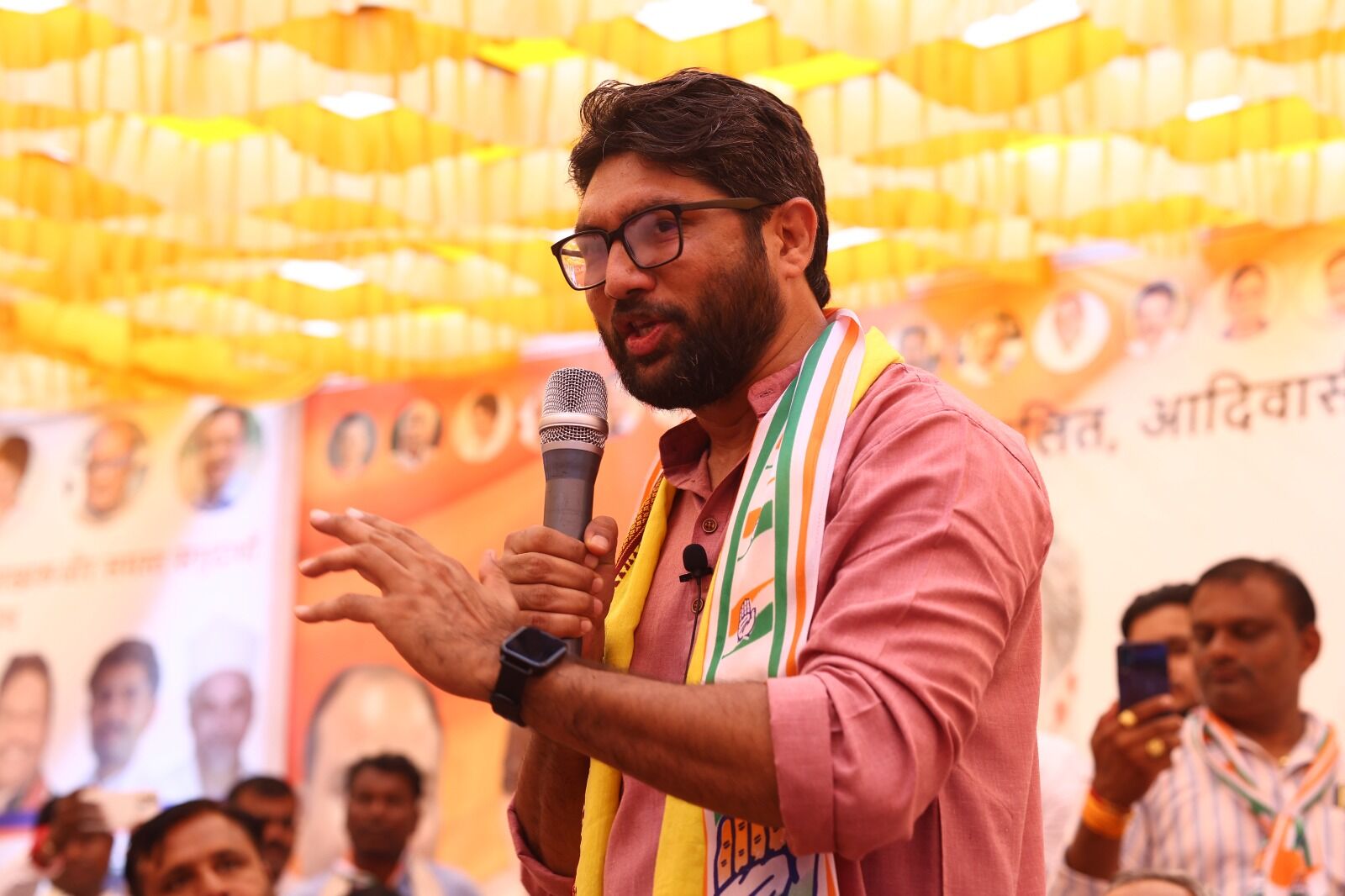 ಮೋದಿ ವಿರುದ್ಧ ಹೇಳಿಕೆ ಪ್ರಕರಣ: ಬೆಂಗಳೂರಿನ ಜನಪ್ರತಿನಿಧಿಗಳ ವಿಶೇಷ ಕೋರ್ಟ್‌ ಗೆ ಹಾಜರಾದ ಗುಜರಾತ್‌ ಶಾಸಕ ಜಿಗ್ನೇಶ್ ಮೇವಾನಿ